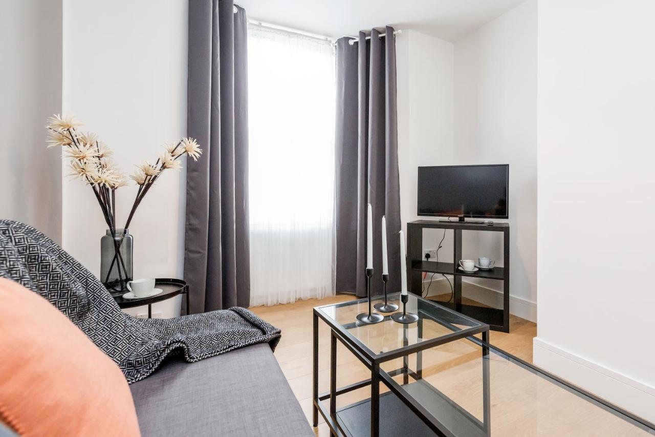 2 Bedrooms Serviced Apartment Excel Exhibition Centre, O2 Arena, Stratford Olympic City, Forest Gate, Central Londra Exterior foto