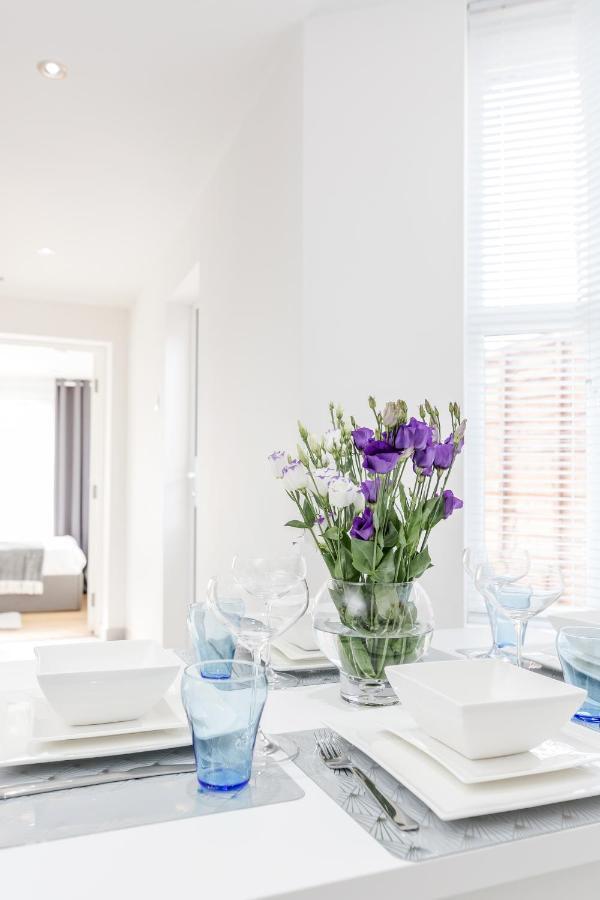 2 Bedrooms Serviced Apartment Excel Exhibition Centre, O2 Arena, Stratford Olympic City, Forest Gate, Central Londra Exterior foto